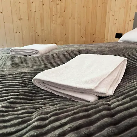 Graniaste - Dom I Z Sauna Smazyno