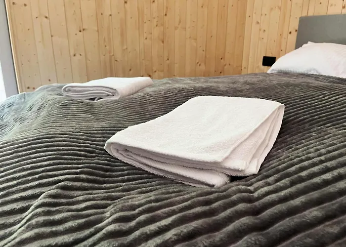 Graniaste - Dom I Z Sauna Smazyno